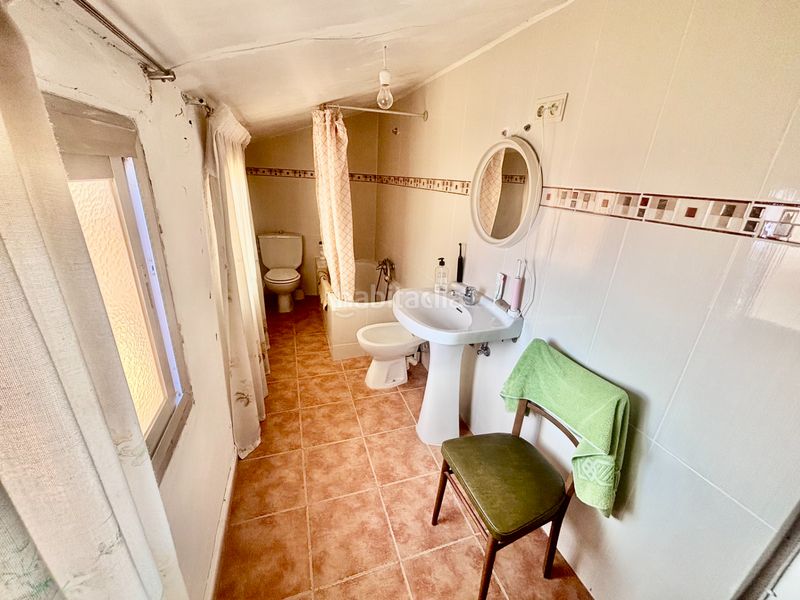 Foto e3e86359-b6b4-41cd-b643-b8052119beed. Casa amb xemeneia a Cetina