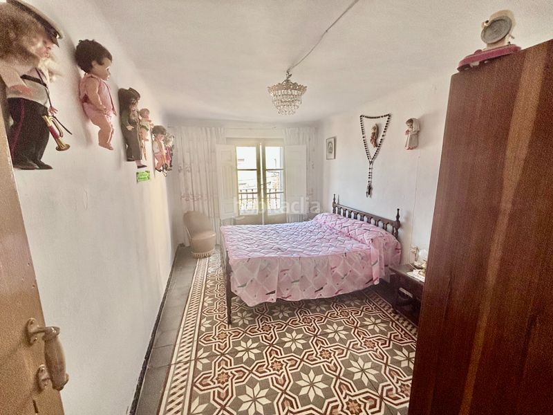 Foto e9ab0f46-478c-4426-ab4f-999be2aa76a2. Casa amb xemeneia a Cetina
