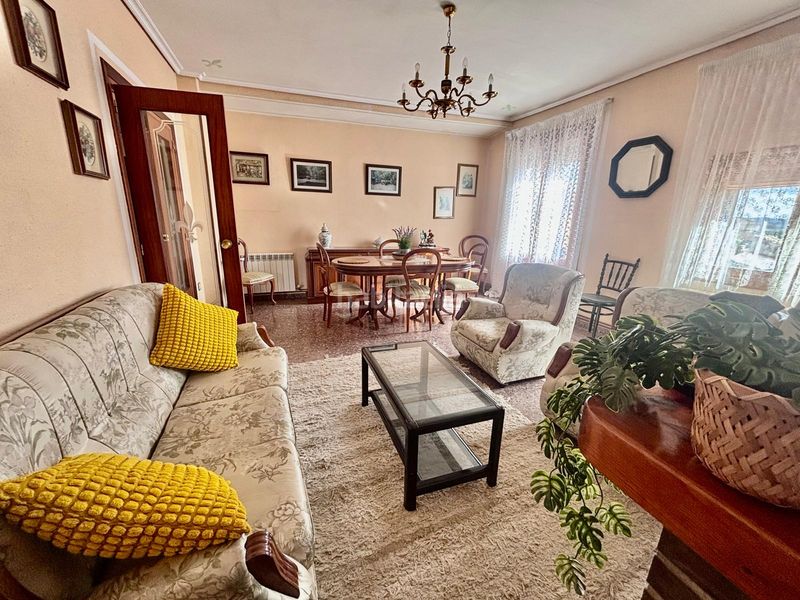 Foto 169d1596-e178-4851-9c74-02e6f561c5cc. Casa amb xemeneia calefacció a Bulbuente