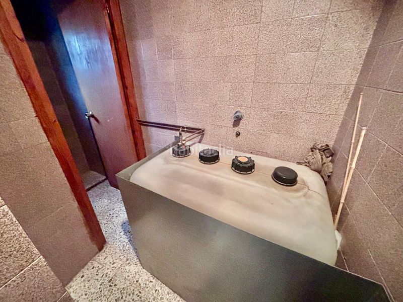 Foto b246d28e-54fe-477e-9faf-34f60dffc131. Casa amb xemeneia calefacció a Bulbuente