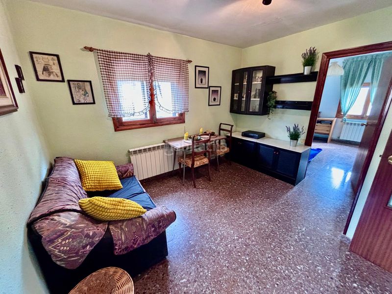 Foto f6b925cf-5990-4867-b5cf-0ceea5cf0875. Casa amb xemeneia calefacció a Bulbuente