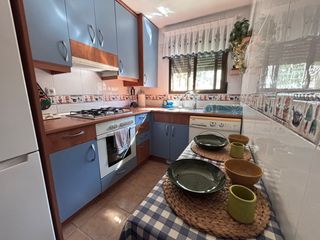 Chalet in Osera de Ebro. Finca con chalet y piscina en osera de ebro-para entrar