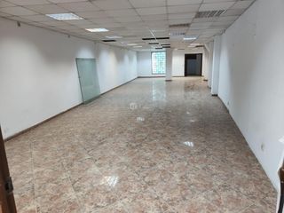 Rent Business premise  Calle kaleberria. Local en andoain