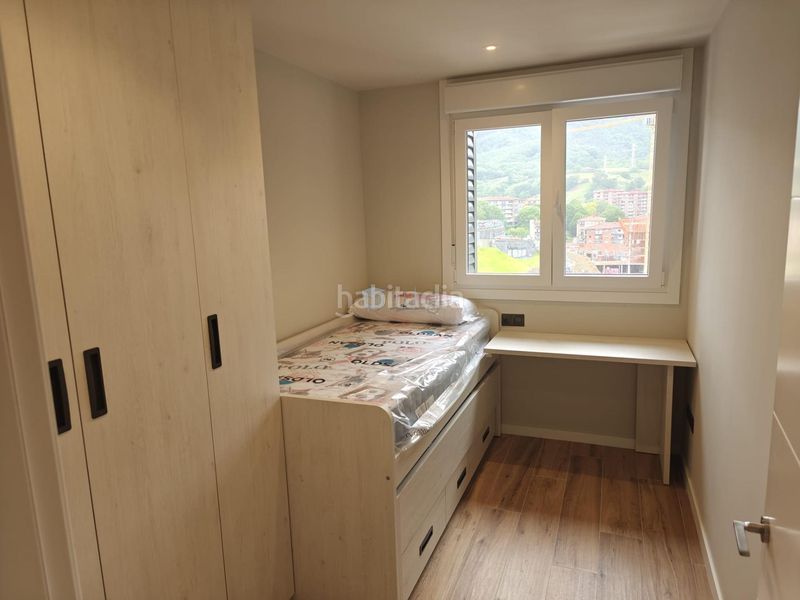 Foto f3d9f5b3-ddb9-401b-ab7f-8da16796e201. Rent flat with heating parking in Andoain