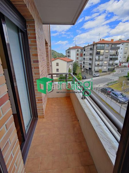Foto 4f00f9f9-5e90-4863-93cd-bea390a540f2. Rent flat in Andoain