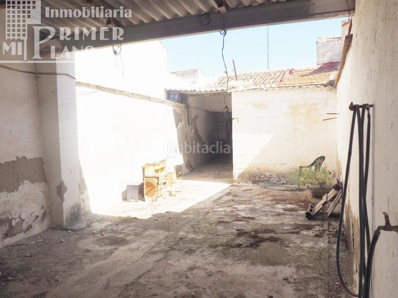 Foto c41123f3-7d7f-4bc3-8e35-9ab1a04b64b1. Casa amb aparcament a Tomelloso