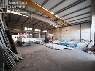 Nau industrial a Tomelloso. Nave industrial junto a ctra de pedro muñoz de 540 m2, con 2 pat