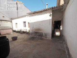 Casa a Tomelloso. Casa para reformar, junto al paseo ramón ugena, con 225m2 de sue
