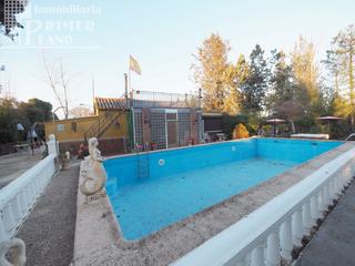 Xalet a Argamasilla de Alba. Oferta! chalet en la zona de la alavesa, 2000 m2 de suelo y 120