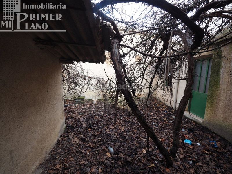 Foto b959eeef-ccc5-422f-bc1c-e8aad9309c23. Casa amb aparcament a Tomelloso