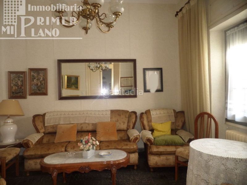 Foto b8ba0cba-c393-4a92-b4fe-d62c6bd91338. Casa amb aparcament a Tomelloso