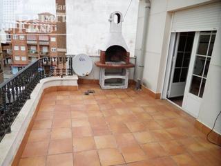 Dúplex en Tomelloso. Vivienda con 4 dormitoriostrasterogaraje en pleno centro de tome