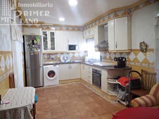 Casa en Tomelloso. Casa, totalmente amueblada, de dos plantas en venta en tomelloso