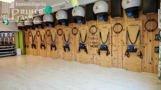 Local Comercial a Tomelloso. Local en venta por traslado, en pleno funcionamiento, céntrico y