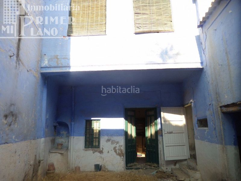 Foto f55e81f8-6080-4cf0-9bbe-41580ab29c01. Casa amb aparcament a Tomelloso