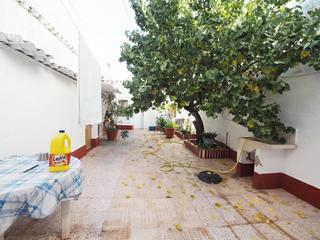 Casa a Tomelloso. Casa de dos plantas en pleno centro de tomelloso junto a plaza d