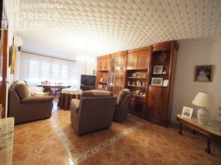 Casa en Tomelloso. Casa de 2 plantas por calle don victor por 159.000