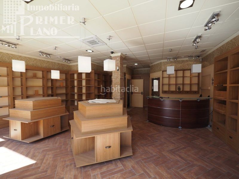 Foto b5382308-4b17-4c38-bf0f-17094ff8d8ae. Local comercial a Tomelloso