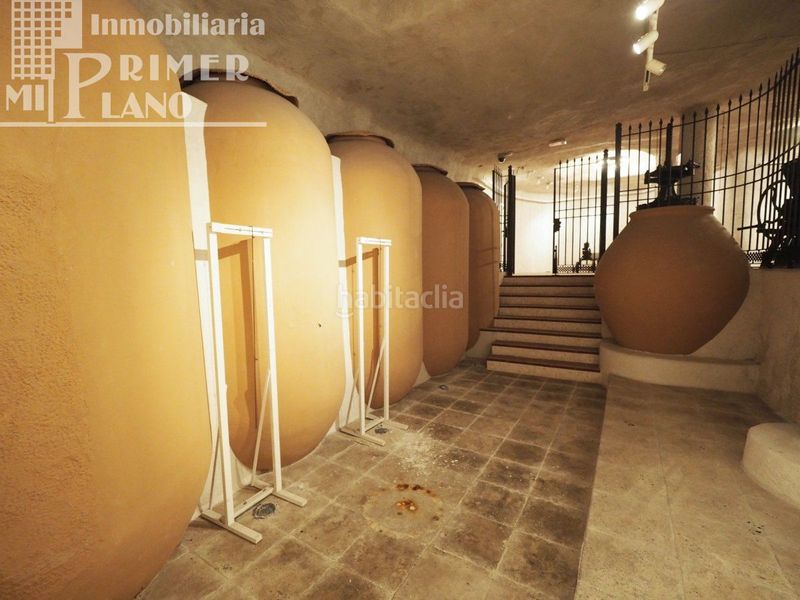 Foto d457e8b0-ddf8-44b5-a7fc-04a4ac184b39. Local comercial a Tomelloso