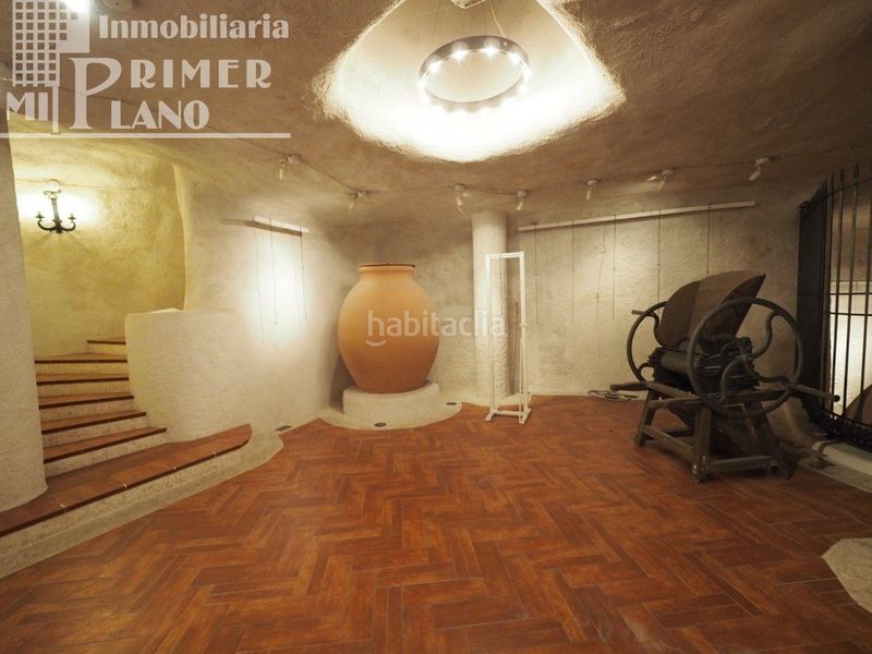 Foto f4e6f24e-973e-42ab-b471-5ad6483e4dad. Local comercial a Tomelloso