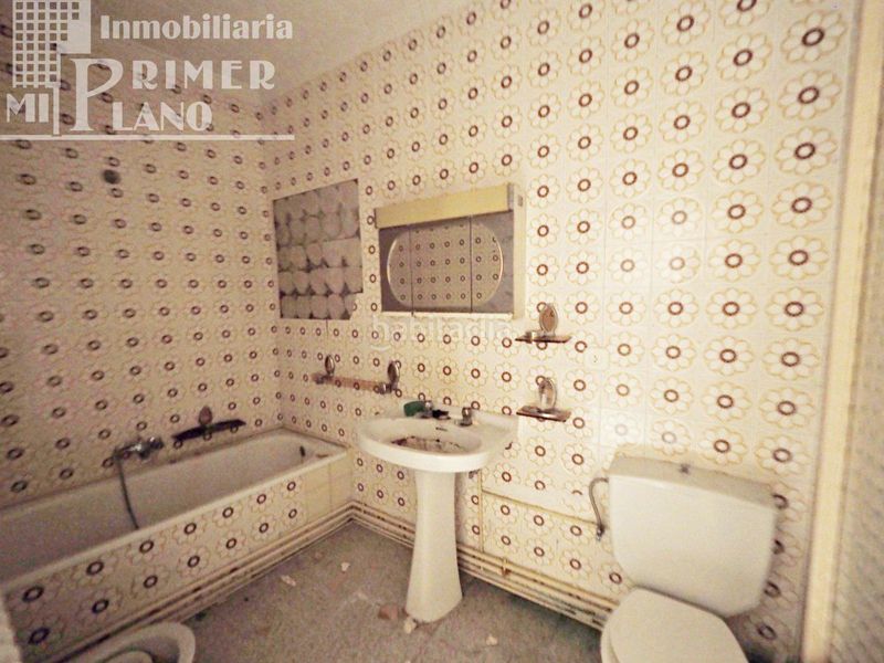 Foto 3cfa2e45-e98e-40a1-aa98-5a8d3a342533. Casa amb calefacció aparcament a Tomelloso
