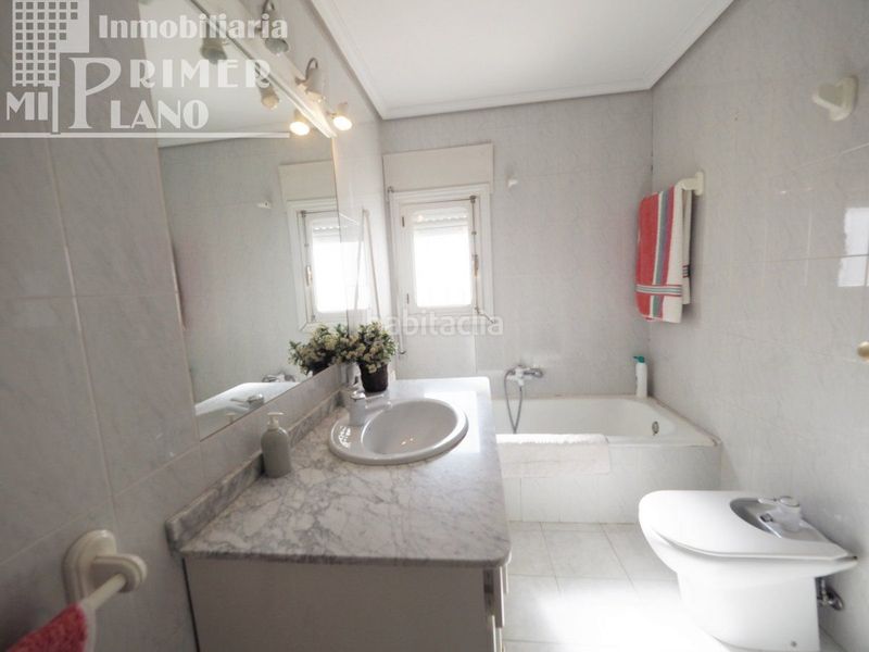 Foto a4e2f1dc-b019-4654-bda9-3d62837cbcce. Casa amb calefacció a Tomelloso