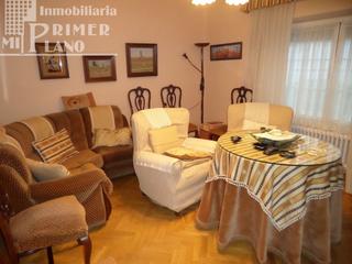 Casa a Tomelloso. Se vende casa de dos plantas junto a la avenida antonio huertas
