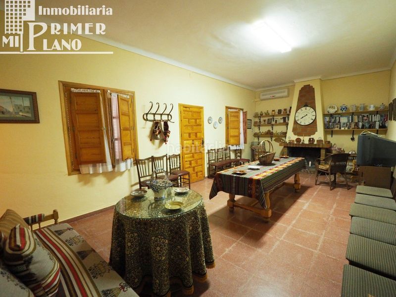 Foto 0d4f2f2a-1b3a-4194-a29c-b18c32bbe13f. Casa amb aparcament a Tomelloso