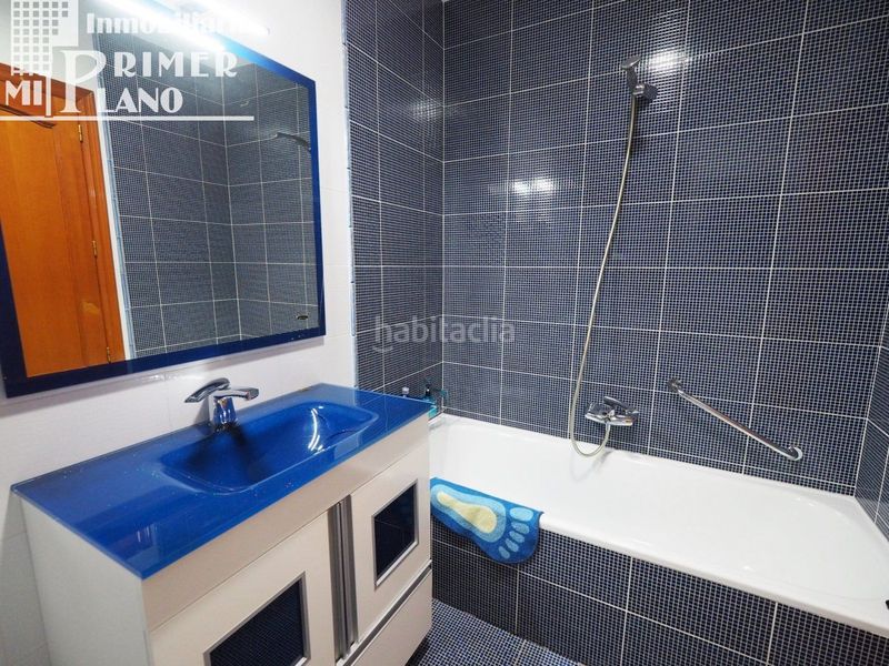 Foto 19f980de-837c-4da4-bb13-bf849925d7d2. Casa amb aparcament a Tomelloso