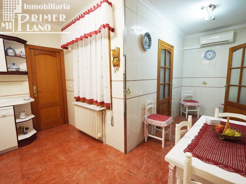 Foto 4fabdbac-384d-46c4-b1bb-06213d4b3ea0. Casa amb aparcament a Tomelloso