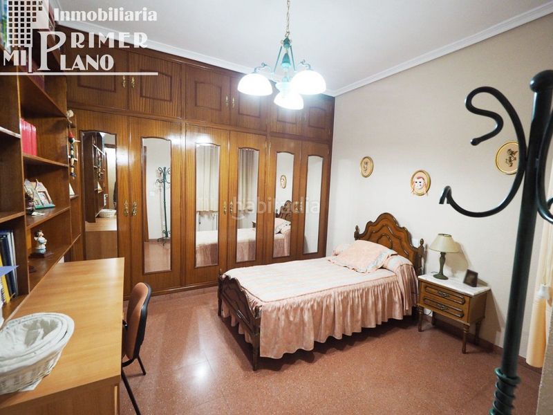 Foto 84bc2d9a-7ca2-49f1-8e84-b0c932a4bf6e. Casa amb aparcament a Tomelloso