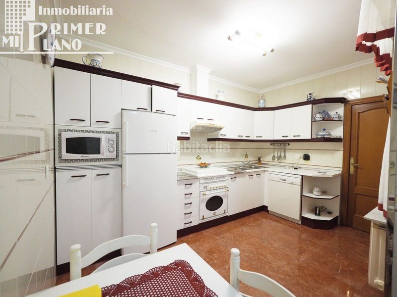 Foto e653dc7c-3c81-46c7-9564-ce6ed5ac3c14. Casa amb aparcament a Tomelloso