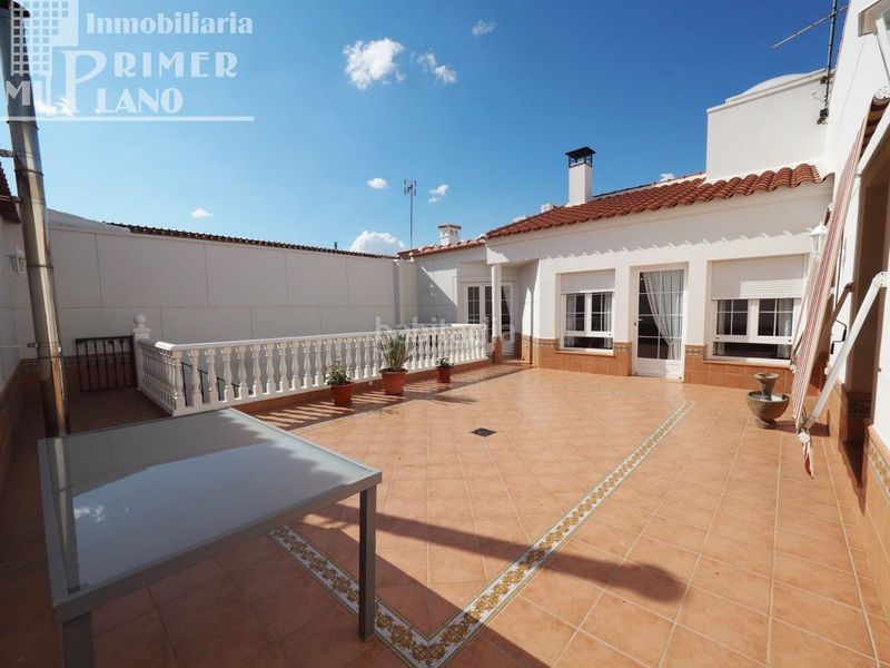 Foto e4583afb-bb1e-47f5-a646-037fdc93c437. Casa amb calefacció aparcament a Tomelloso