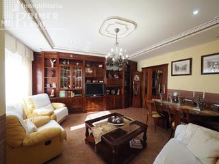 Pis a Tomelloso. Piso en don victor peñasco, 2 dormitorios y terraza por sólo 120