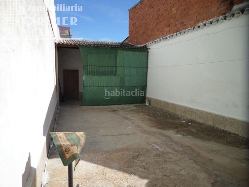 Foto 773ccff7-1c17-40f0-81c1-9679556af7be. Casa amb aparcament a Tomelloso
