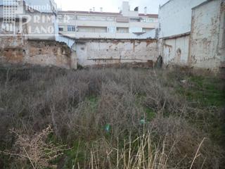 Terreny residencial a Tomelloso. Solar en venta junto a calle nueva con 440m2 y 22 metros de fach
