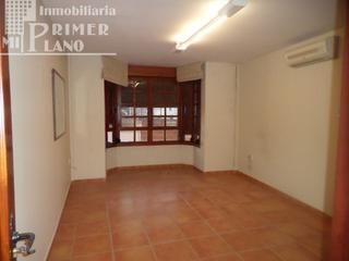 Location Local commercial à Tomelloso. Local comercial en calle d. victor en venta y alquiler