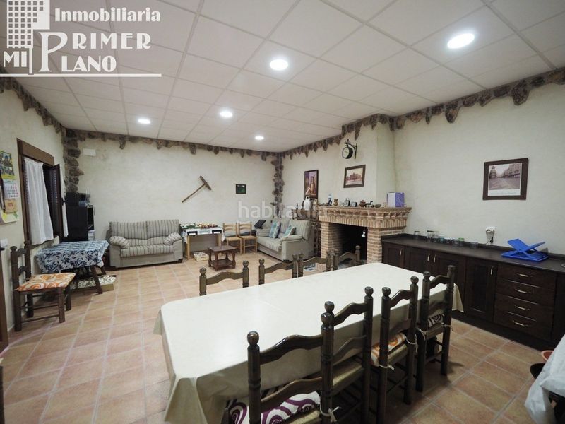 Foto b6942665-e8a8-451d-bd0a-4468e42f9748. Casa amb calefacció aparcament a Tomelloso