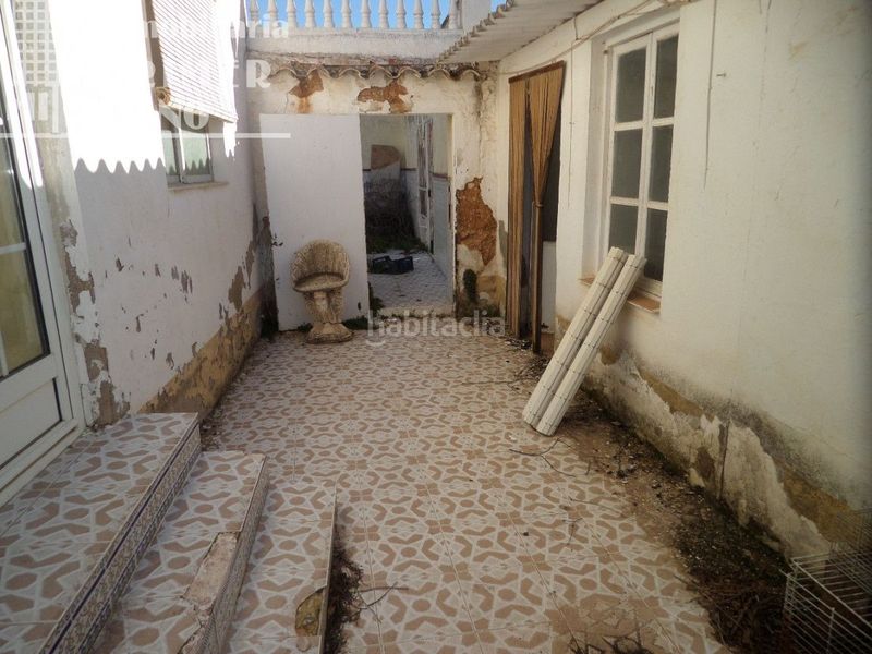 Foto db50345c-c9cb-4ff9-af6a-ddeb001b4092. Casa amb aparcament a Tomelloso