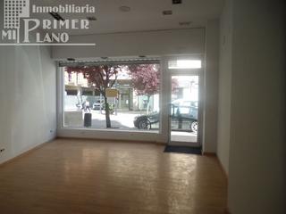 Edifici a Tomelloso. Edificio comercial en venta en cdon victor peñasco, por 159.000