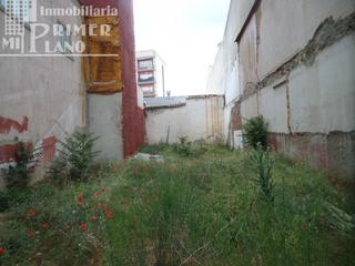 Terrain résidentiel à Tomelloso. Solar en venta en calle independencia, junto a plaza de españa