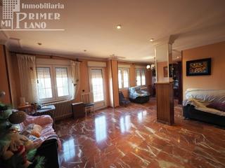 Edifici a Tomelloso. Se vende edificio en el centro de tomelloso, de 4 pisos 1 por pl