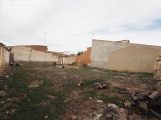 Terreny residencial a Argamasilla de Alba. Oportunidad en argamasilla de alba, solar de 300 m2 y 34 m de fa