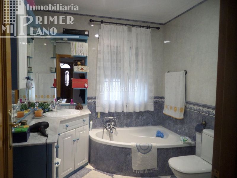 Foto 4c8a5082-32fc-49f6-8931-5ad909f70fc6. Casa amb calefacció aparcament a Argamasilla de Alba