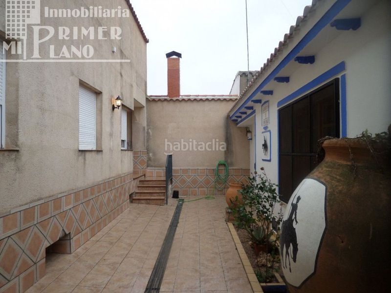 Foto 9e0c3161-0a7b-4519-8675-d93213c0a016. Casa amb calefacció aparcament a Argamasilla de Alba