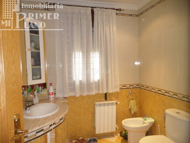 Foto fd3f0b58-ffc6-4246-a5e6-b4b725c3438c. Casa amb calefacció aparcament a Argamasilla de Alba
