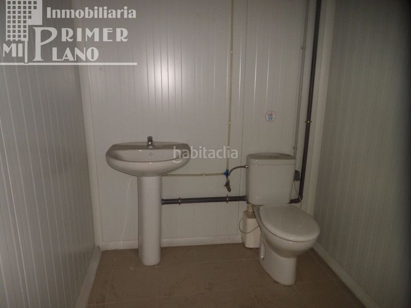 Foto 1eedeed8-6c8e-41ae-8c0c-dda9defdb70b. Local comercial a Tomelloso