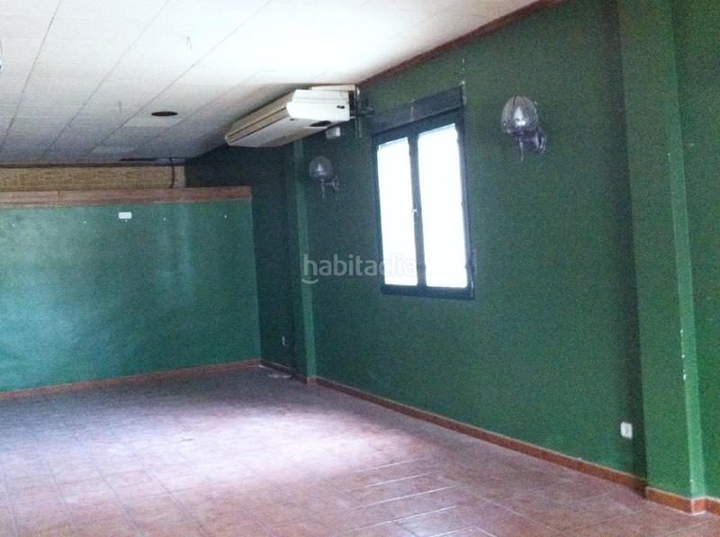 Foto ca066aaf-c568-42d2-96ac-140a68372772. Nau industrial a Tomelloso