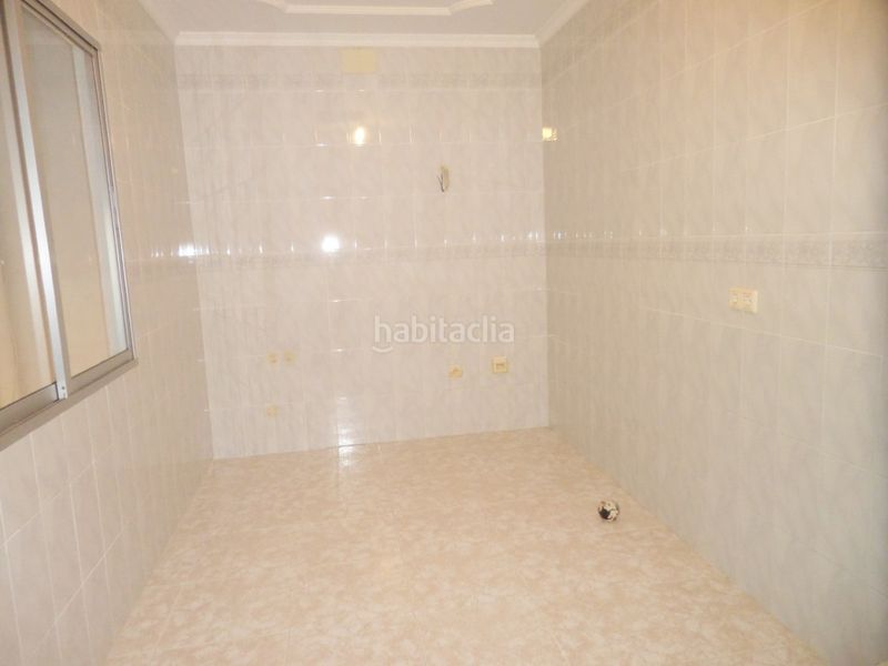 Foto f8b9159b-ac92-45eb-821d-887db0e889c2. Casa a Tomelloso