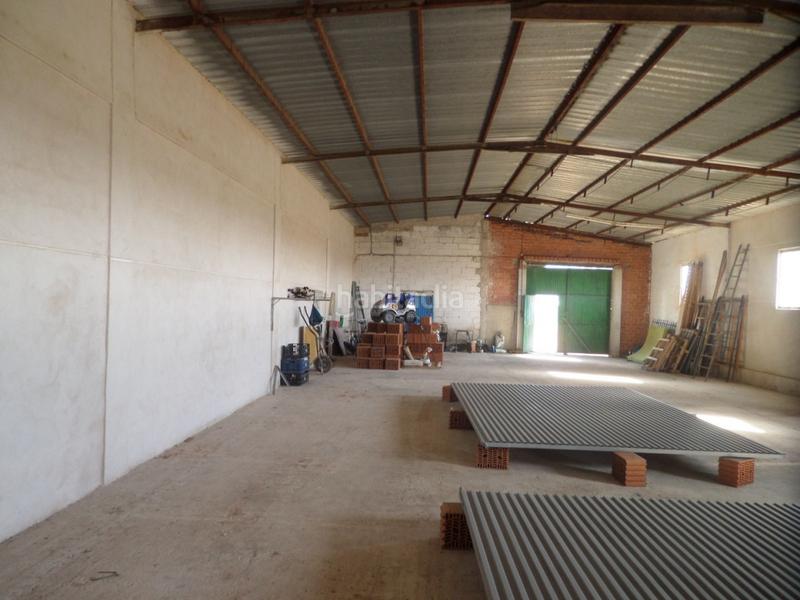 Foto a7846559-2065-4017-8be2-f180483a54fd. Capannone industriale in Tomelloso